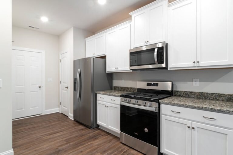 From Radar to Ready Meals: The Surprising Microwave Oven History