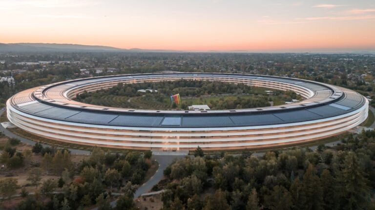 Silicon Valley Travel Guide: Explore the Birthplace of Tech Giants in California