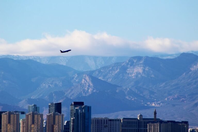 The Unbroken Record: Las Vegas's Legendary 65-Day Continuous Flight Story