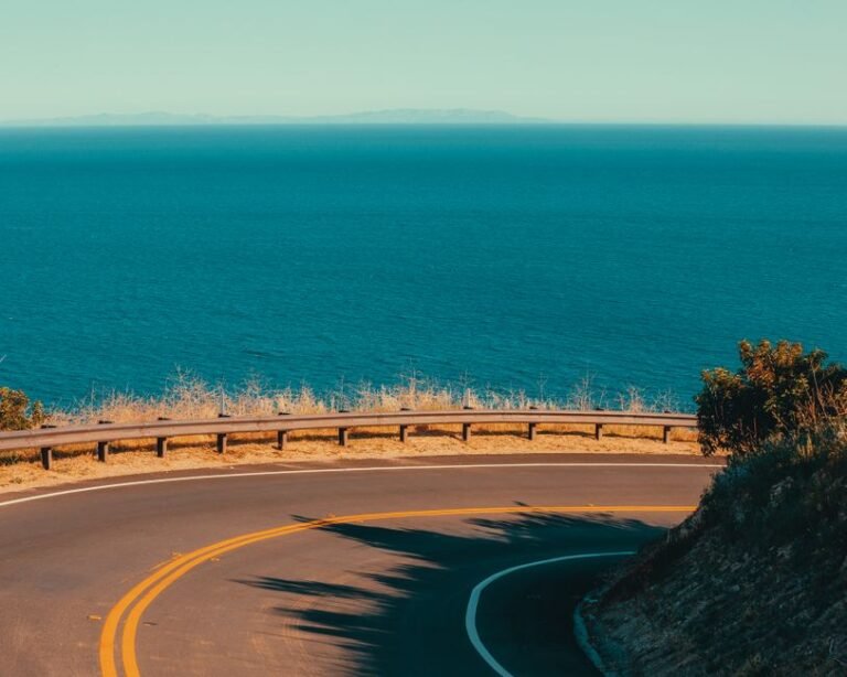 The Ultimate California Road Trip Guide: Scenic Routes & Essential Tips